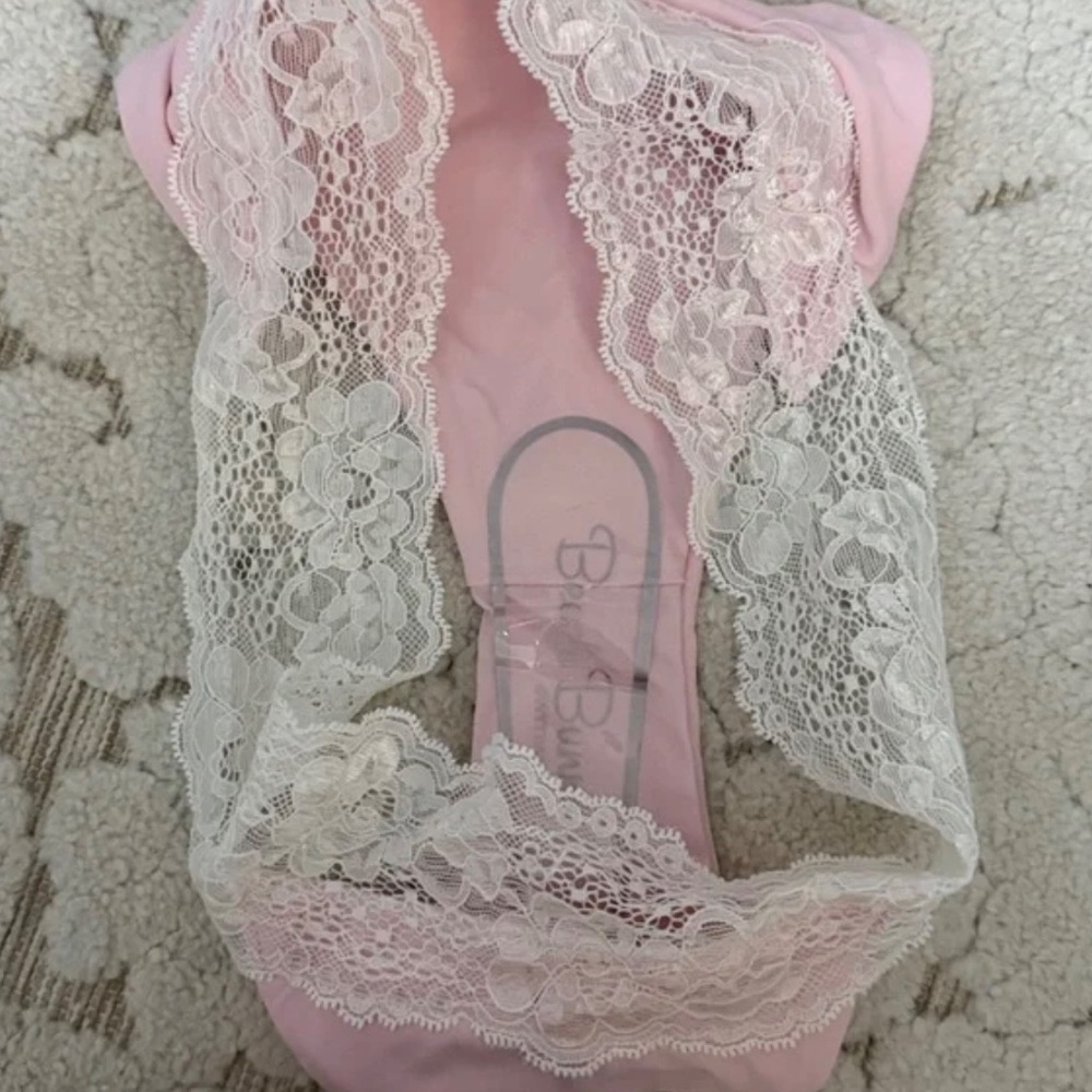 Beach bunny lace pink bikini - Picture 2 of 3